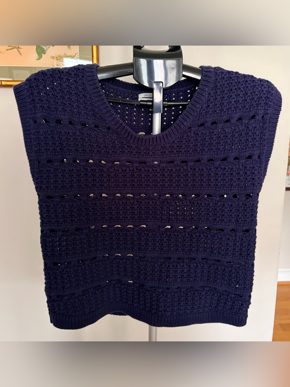 100% Open-Knit Crewneck Sweater Vest in Navy